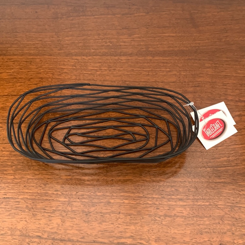 NWT Table Craft Black Metal Bread Basket